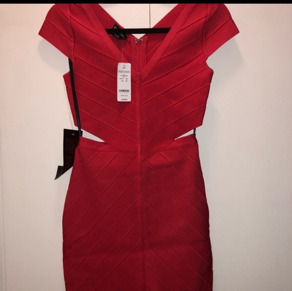 BNWT BEBE pinkish red cutout dress - Picture 5 of 10